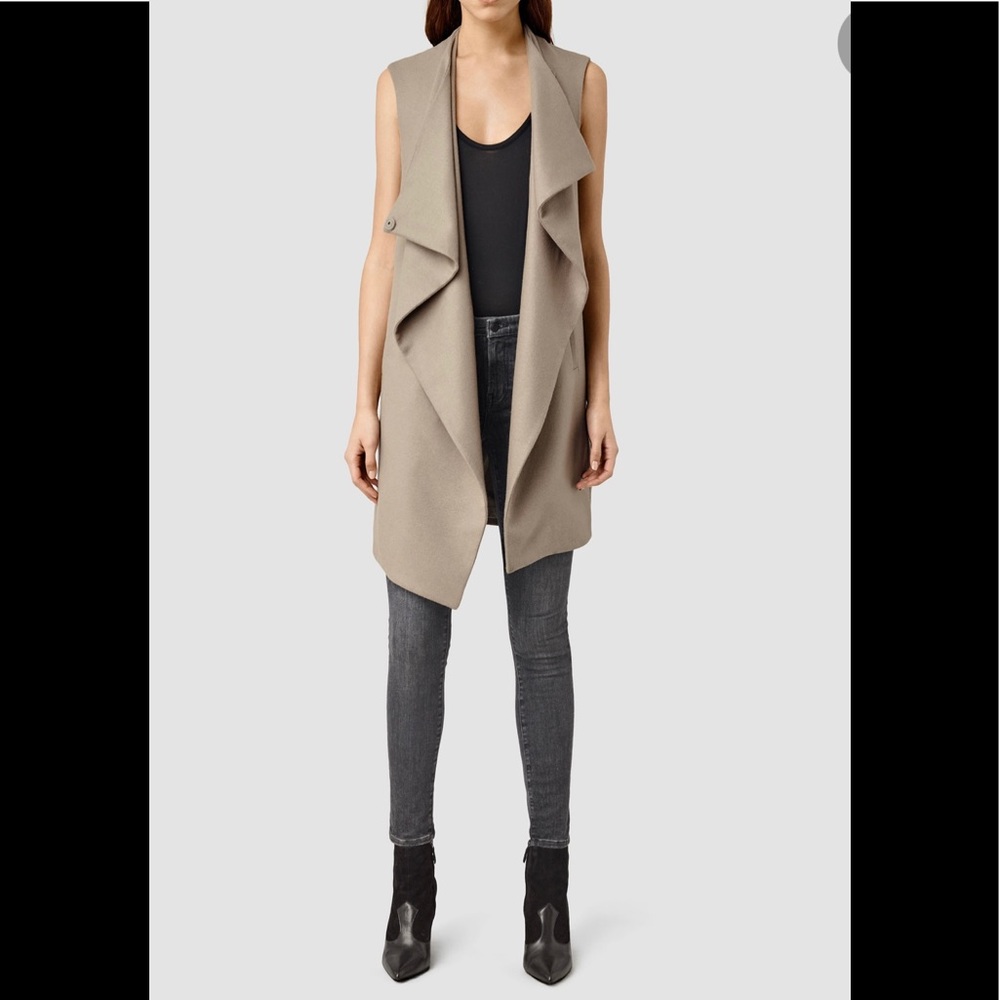 Ora Sleeveless Coat 4